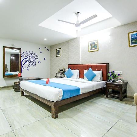 Hotel Seven Ahmedabad Esterno foto