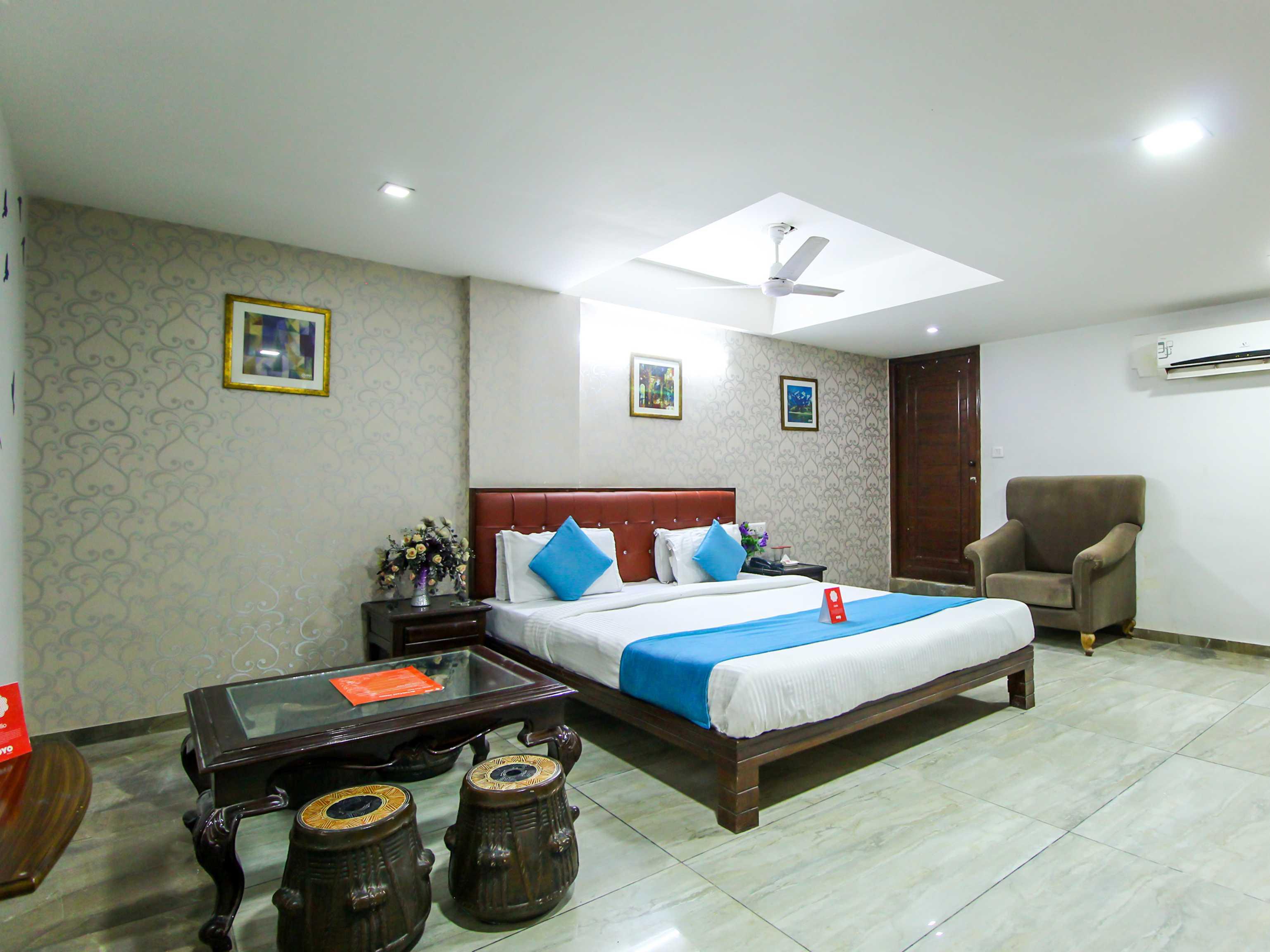 Hotel Seven Ahmedabad Esterno foto