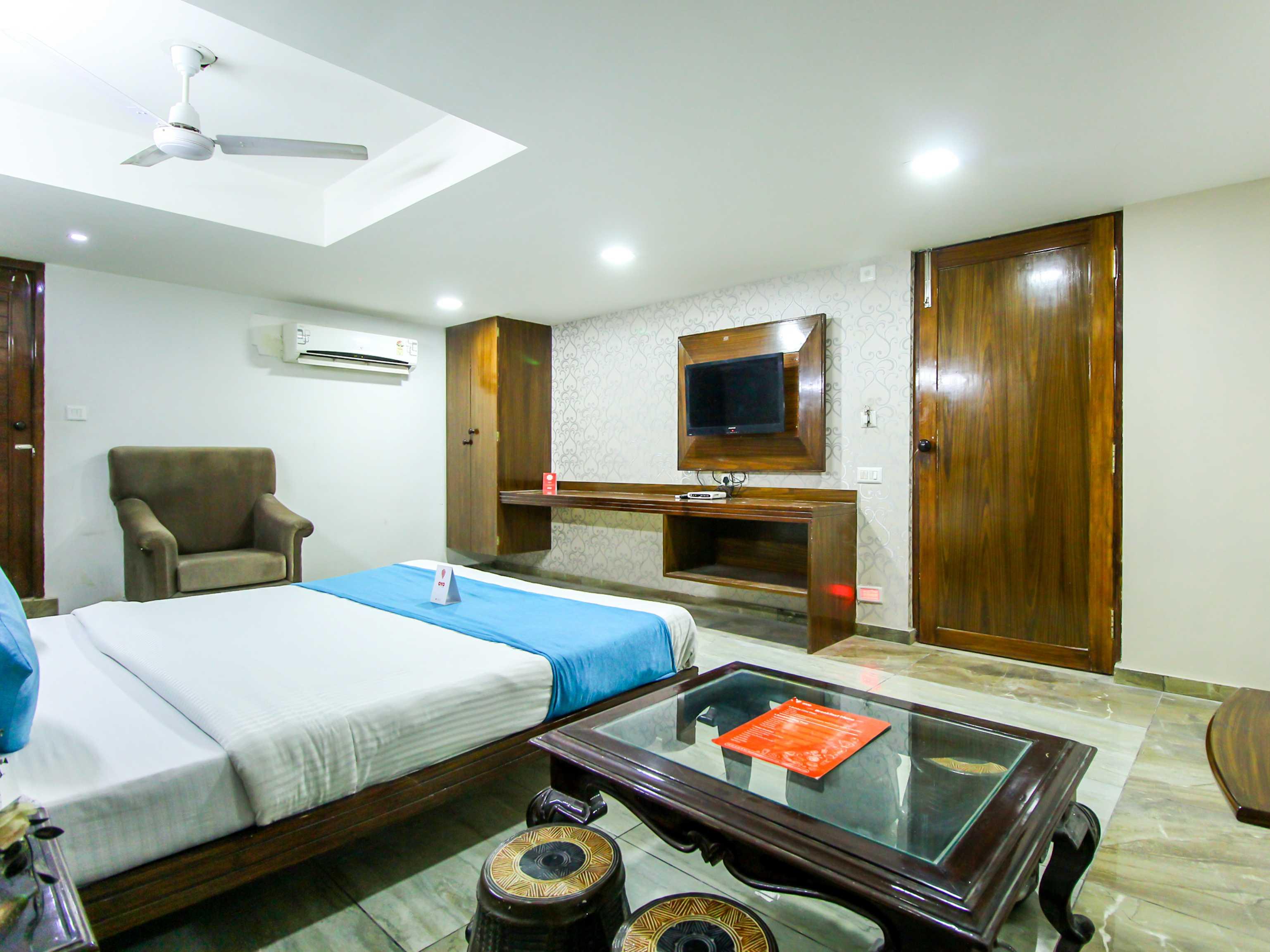 Hotel Seven Ahmedabad Esterno foto