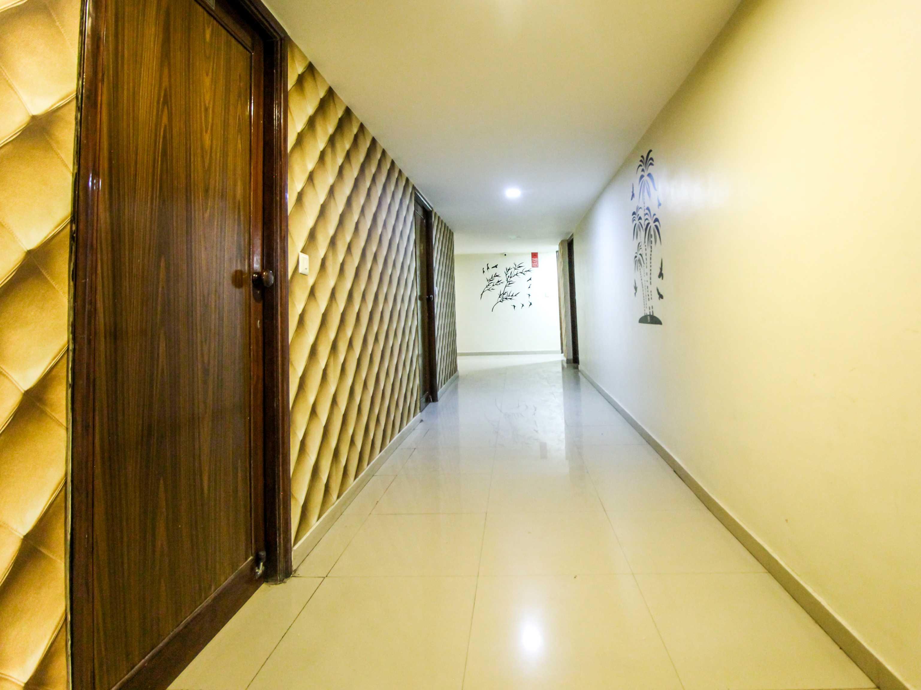 Hotel Seven Ahmedabad Esterno foto