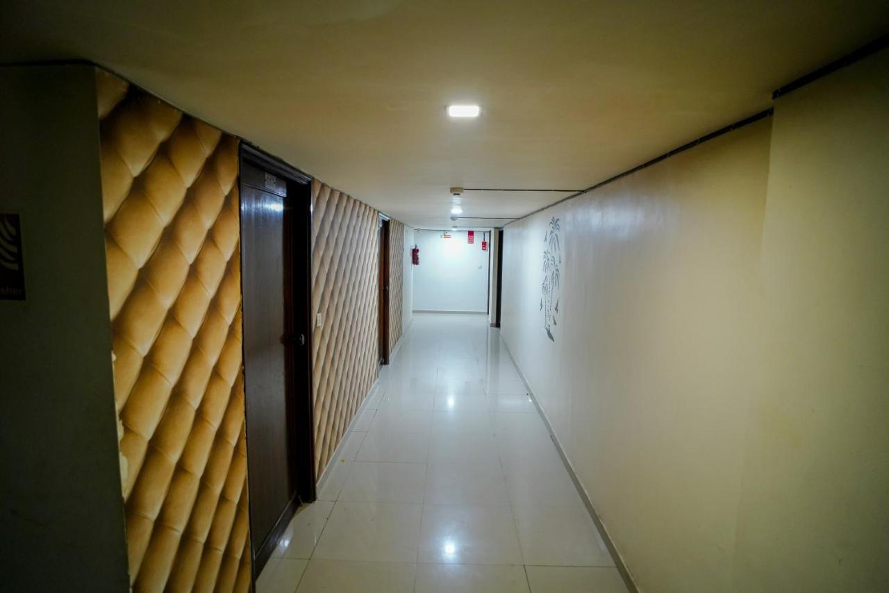 Hotel Seven Ahmedabad Esterno foto